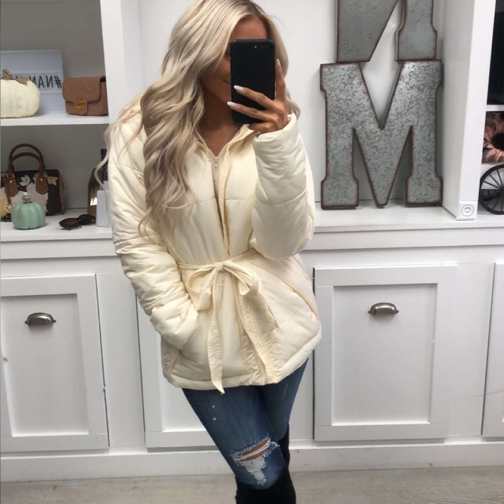 White puffer jacket